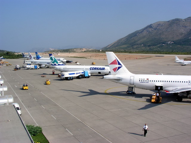 Dubrovnik Airport runways