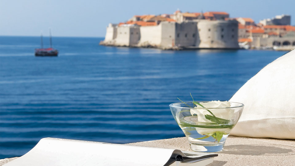 Hotel Excelsior Dubrovnik beach and Old Town Dubrovnik view