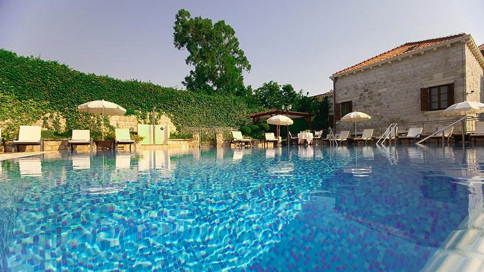 Hotel Kazbek in Dubrovnik, outside pool